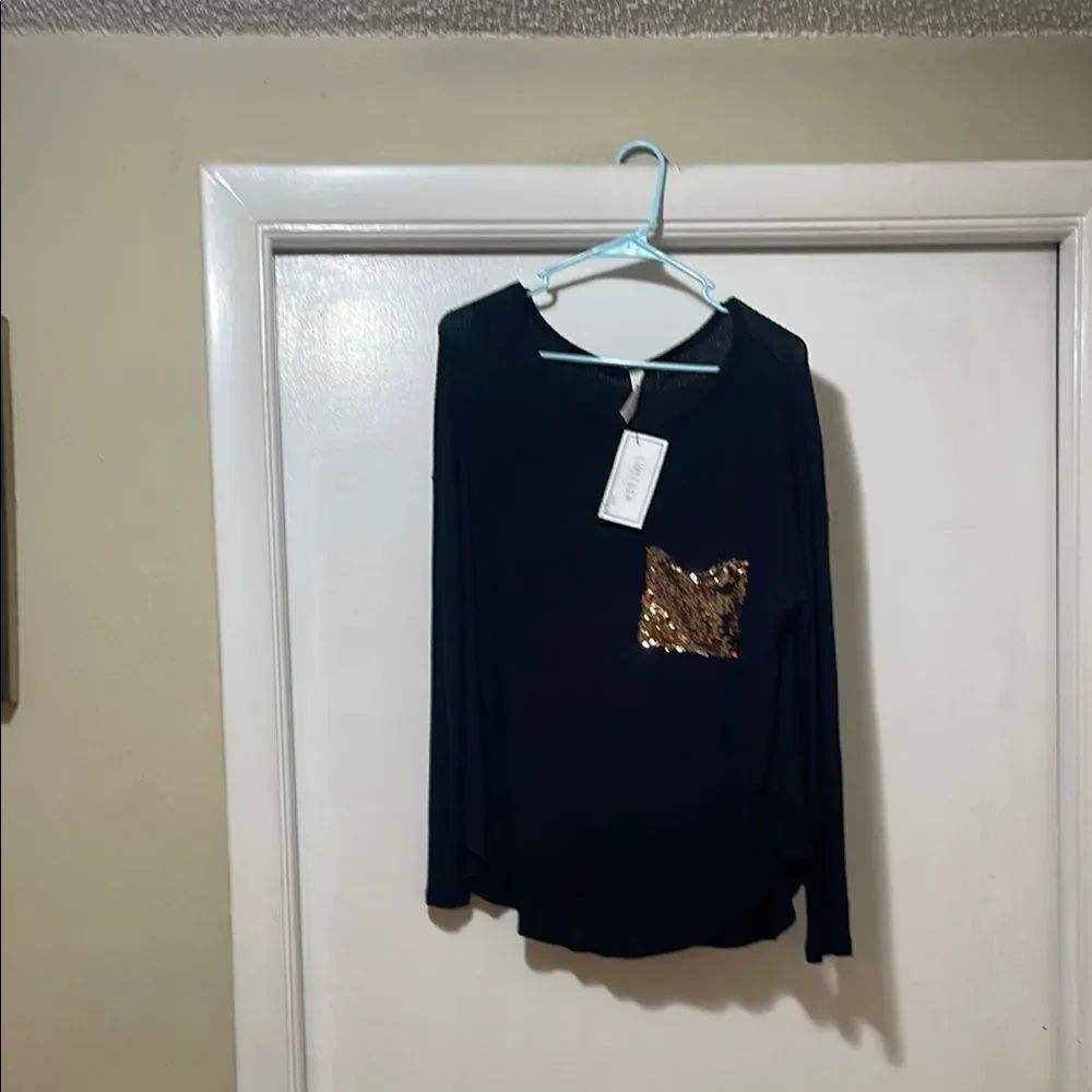 Vanilla Bay Back  Long Sleeve Blouse with Sequin Accents medium NWT